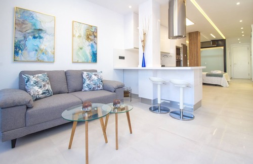 Las Palmas de Gran Canaria Apartamento | Mainstream home with balcony By Canariasgetaway