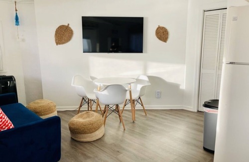 North Shore Apartamento | Mai Tide: New N Shore Oceanfront Studio, AC, 30 Day