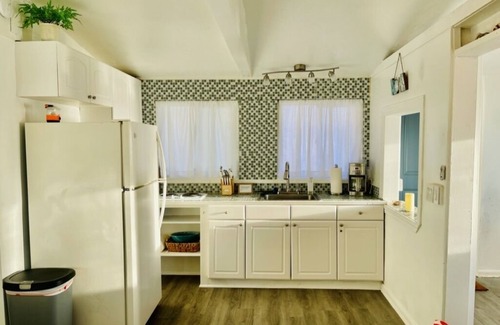 North Shore Apartamento | Mai Tide: New N Shore Oceanfront Studio, AC, 30 Day