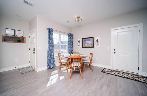 Bettendorf Apartamento | Main Floor Cozy 2 Bedroom Condo in Bettendorf