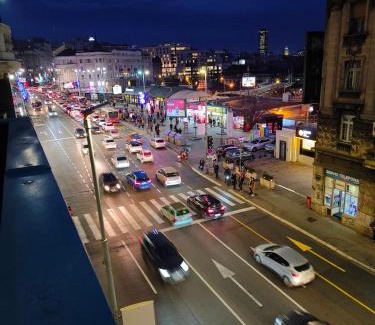 Kosancicev Venac Apartamento | Main street, BIG flat- center