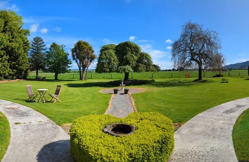 Conical Hill Casa | Mainholm Lodge