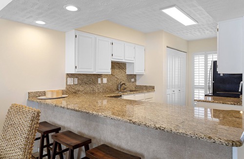 Tang-O-Mar Condominio | Mainsail 158 - Gulf Front, Free Beach Service, Community Pool, Hot Tub!