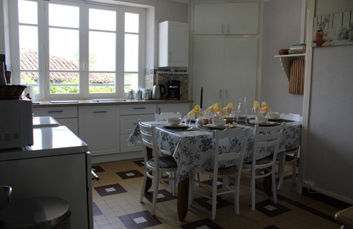 Saint-Quentin-sur-Charente Casa | Maison de Campagne et Grand Jardin Clos au Coeur D'une Nature Préservée
