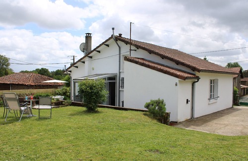 Saint-Quentin-sur-Charente Casa | Maison de Campagne et Grand Jardin Clos au Coeur D'une Nature Préservée