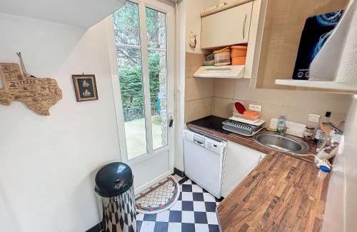 Jullouville-les-Pins Casa | Maison à 100m de la plage, jardin privé, wifi gratuit, proche commerces et activités balnéaires - FR-1-361-113
