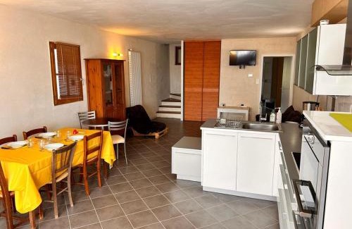 Castelsarrasin Casa | Maison à la campagne