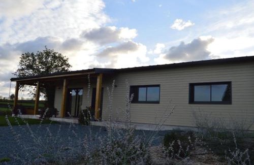 Pouligny-Saint-Martin Casa | Maison éco-responsable avec terrasse, jardin privé et aménagement fauteuil roulant à Pouligny-Saint-Martin - FR-1-591-224