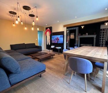 Saint-Gervais-en-Belin Casa | Maison 1440 - SPIRIT, logement Atypique Sport Auto