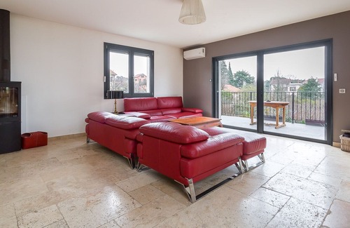Vassieux - Crepieux Casa | Maison 15min de Lyon - Piscine et Parking