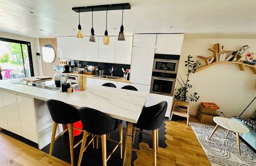 Saint-Cloud Casa | Maison 165m² à Saint-cloud Avec Grand Jardin de 500m². Idéal Pour les Familles !