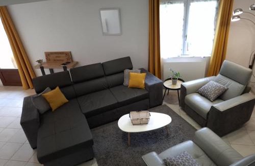 Hermes Casa | maison 2 chambres 4 lits 15mn Aéroport de Beauvais 5mn du château de la trye
