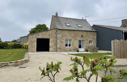 Saint-Lormel Casa | Maison 2 Proche de la mer