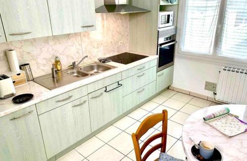 Funay - Bruyeres Apartamento | Maison 3 ch. Garage, jardin, 10 min circuit