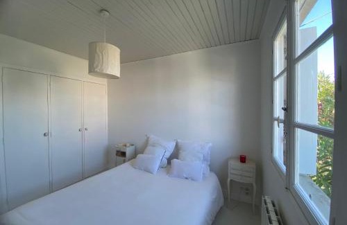 Gruissan Plage Casa | Maison 300 m de la plage avec un bel extérieur
