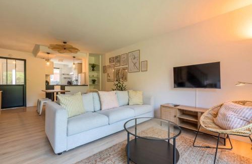 Wasquehal Casa | Maison 4 chambres avec jardin & garage proche tram