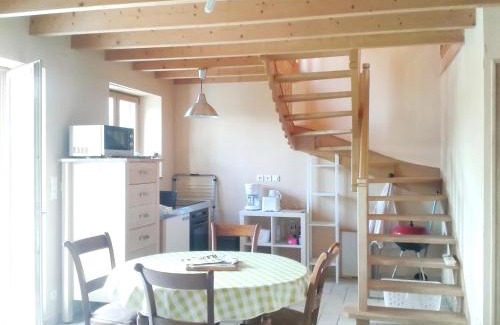 Plehedel Casa | Maison accueillante à Plehedel avec jardin et parking privé