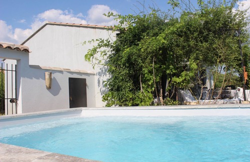 Nans-les-Pins Cabaña | Maison Atelier Piscina y spa privado Pure Country en el corazón de un antiguo huerto.