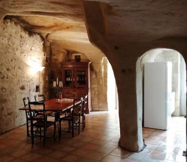 Chinon Casa | Maison atypique semi-troglodyte