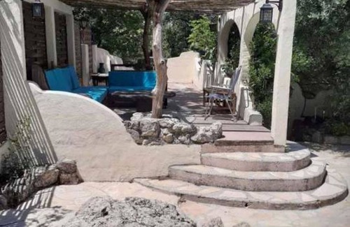 Neoules Casa | Maison atypique style mexicaine