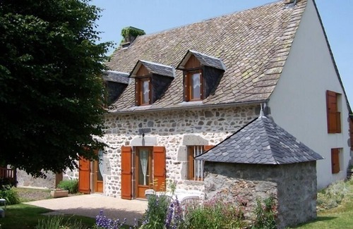 Tauves Casa | Maison au Cœur de la Campagne