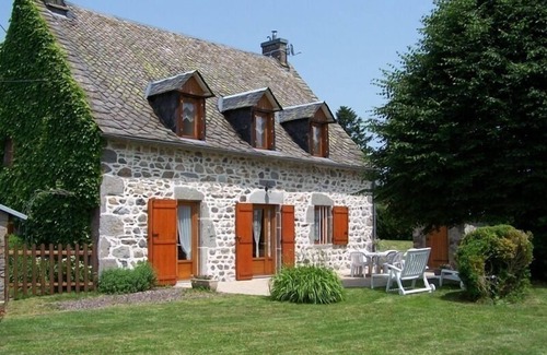 Tauves Casa | Maison au Cœur de la Campagne