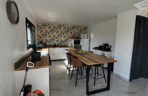 Loucelles Casa | Maison au Calme Entre Caen et Bayeux, Nombreuses Places de Stationnement