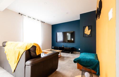 Villemandeur Casa | Maison au calme * parking privé * wifi