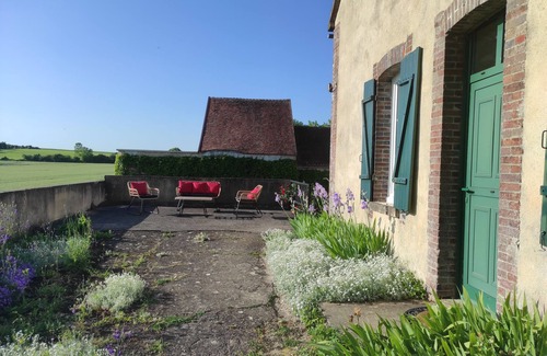 Esnon Casa | Maison Autonome Avec Terrasse Privative Dans une Ferme-moulin