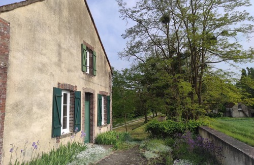 Esnon Casa | Maison Autonome Avec Terrasse Privative Dans une Ferme-moulin