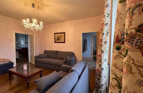 Lurcy-Levis Casa | Maison authentique avec grand jardin et confort moderne à Lurcy-Lévis - FR-1-489-556