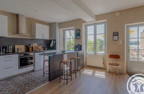 Ingrandes-Le Fresne sur Loire Casa | Maison Authentique sur 3 Niveaux avec Terrasse et Vue Loire - FR-1-622-38
