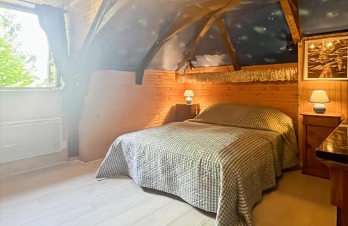 Drugeac Casa | Maison Auvergnate à côté de Salers - 4 chambres - parking, garage - jardin - salle de jeux