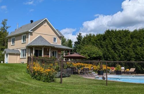 Sainte-Anne-de-la-Rochelle Casa | Maison Aux Msanges