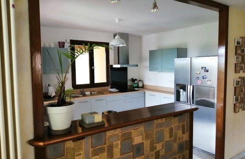 Roquefort-sur-Soulzon Casa | Maison Avec Jacuzzi Proche de Roquefort