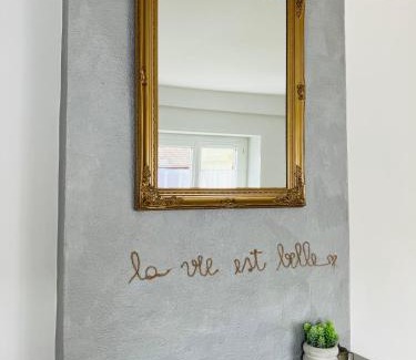 Montfort-le-Gesnois Casa | Maison avec 2 chambres et jardin