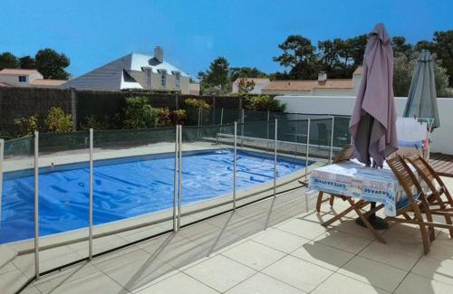 Saint-Jean-de-Monts Casa | Maison avec 2 chambres, piscine privée et jardin clos à Saint-Jean-de-Monts - FR-1-323-439
