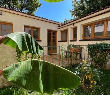 Bordeaux Villa | maison avec deux suites parentales,proche kedge,université ,hopitaux ,stade et Bordeaux Centre
