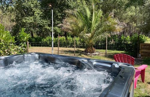 Levignacq Casa | Maison avec jacuzzi, proche de la plage
