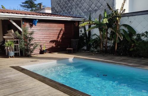 Merignac Casa | Maison avec piscine au calme à 2 pas de Bordeaux