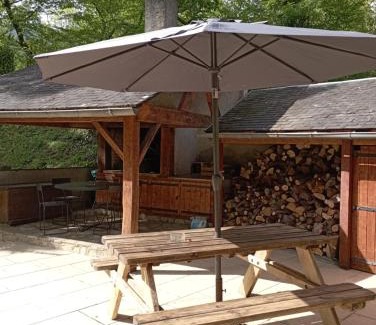 Illartein Chalet De Esquí | Maison avec piscine au milieu des bois