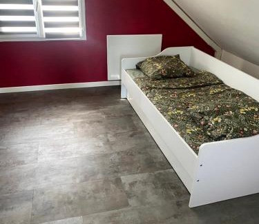 Saran Casa | Maison avec piscine chauffée jacuzzi a1 heure paris 10 mn du centre ville