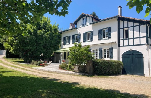 Bayonne Casa | Maison Basque, Le Jouanché - Facing the Adour River, 5 min from Bayonne