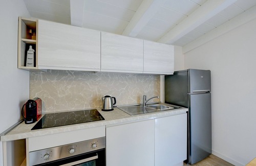 Toscolano Maderno Apartamento | Maison Bellini 3 with pool and near to the lake