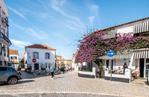 Cascais Apartamento | Maison Boheme - Cascais Historic Apartment