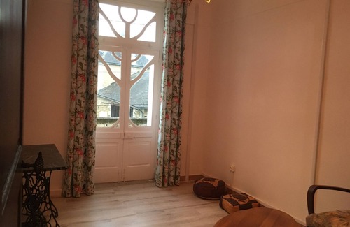 Doussay Casa | Maison bourgeoise, vintage, piano available, near Futuroscope, Châteaux de la Loire