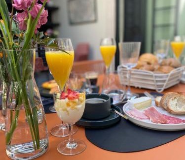 Historical Center Bruges Cama Y Desayuno | Maison Brunon