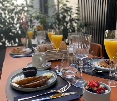 Historical Center Bruges Cama Y Desayuno | Maison Brunon