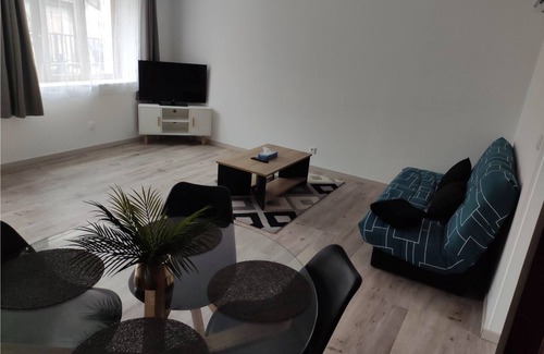Lere Casa | Maison Centre Ville Léré au Calme