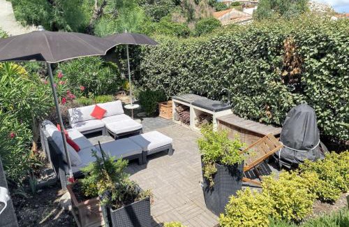 8th Arrondissement Casa | Maison chaleureuse au cœur des Calanques de Marseille + jardin.